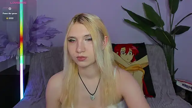 Naomi Blondie online show from March 31, 2026, 3:08 am
