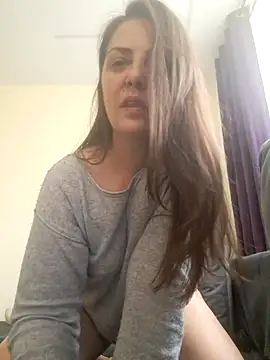 Arya Malone online show from April 23, 2026, 12:51 pm