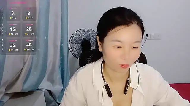 Snapshot of Lianzi-2026 chatting on June 10, 2026, 11:42 am Lianzi-2026 online show from June 10, 2026, 11:42 am