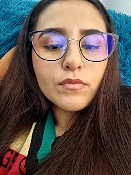 rafaella stefano online show from March 29, 2026, 7:14 pm