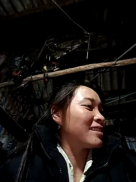 Phuongmyy online show from March 26, 2026, 2:11 pm