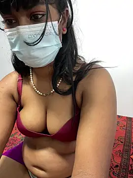 Snapshot of honeyi_babe chatting on June 19, 2026, 8:23 pm honeyi babe online show from June 19, 2026, 8:23 pm