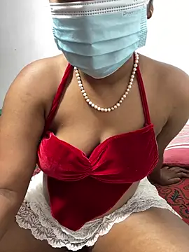 Snapshot of honeyi_babe chatting on June 20, 2026, 2:53 pm honeyi babe online show from June 20, 2026, 2:53 pm