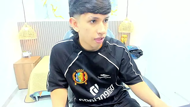 AdrianFranko online show from June 16, 2026, 1:47 pm