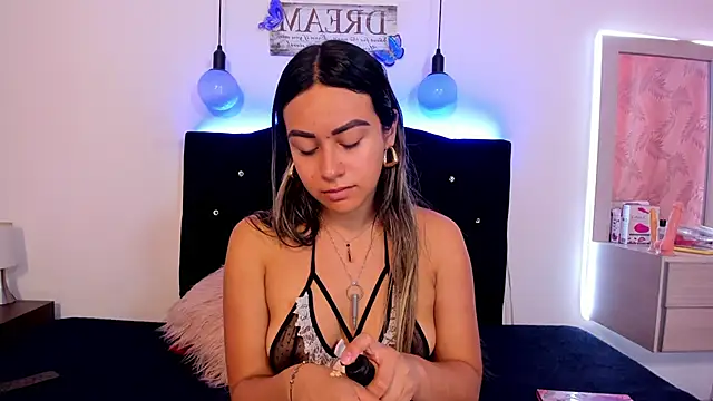 Snapshot of Sia_messy chatting on March 19, 2026, 1:37 pm Sia messy online show from March 19, 2026, 1:37 pm