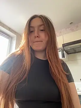 charmingggirl online show from May 15, 2026, 1:07 pm