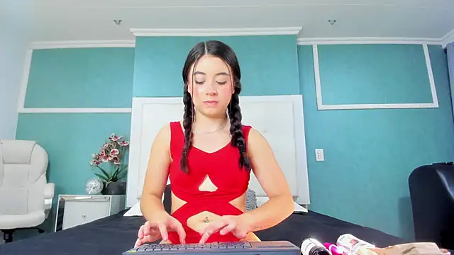 victoria cutee online show from May 1, 2026, 12:10 pm