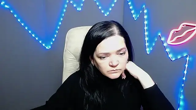 LauraFinn online show from March 21, 2026, 7:17 pm