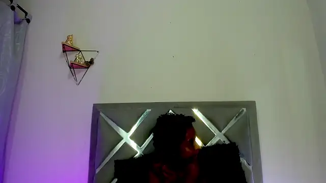 Emmaa sweeet  online show from March 23, 2026, 7:51 pm