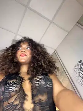CurlyOopsieXXX online show from April 7, 2026, 9:37 pm
