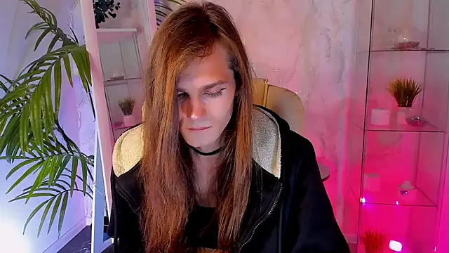 WillFobos online show from July 9, 2026, 9:41 pm