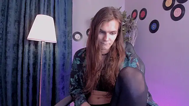 WillFobos online show from July 12, 2026, 9:06 pm