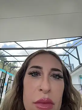 laurenlotus online show from March 26, 2026, 8:25 pm