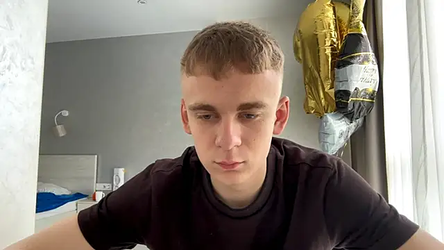 Snapshot of SoloFury chatting on June 22, 2026, 10:01 am SoloFury online show from June 22, 2026, 10:01 am