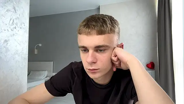 Snapshot of SoloFury chatting on July 20, 2026, 10:39 am SoloFury online show from July 20, 2026, 10:39 am