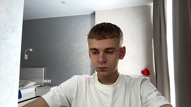 Snapshot of SoloFury chatting on July 22, 2026, 8:17 am SoloFury online show from July 22, 2026, 8:17 am