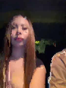 Snapshot of lindaandtony chatting on April 18, 2026, 2:37 am lindaandtony online show from April 18, 2026, 2:37 am