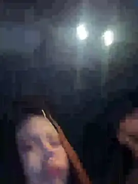 Snapshot of lindaandtony chatting on April 19, 2026, 12:11 am lindaandtony online show from April 19, 2026, 12:11 am