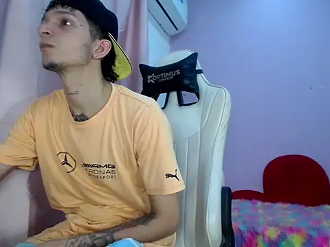 Hot Gaara  online show from March 19, 2026, 3:21 am