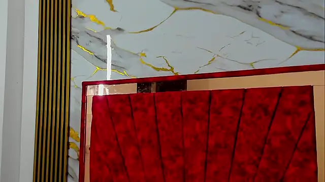Tiana hots online show from April 14, 2026, 11:22 pm