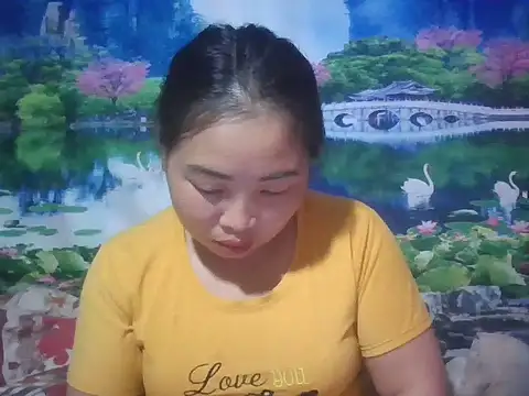 Huemy098 online show from April 2, 2026, 5:05 am