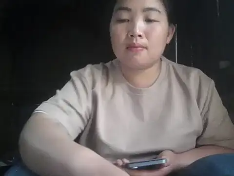 Huemy098 online show from April 27, 2026, 10:57 am