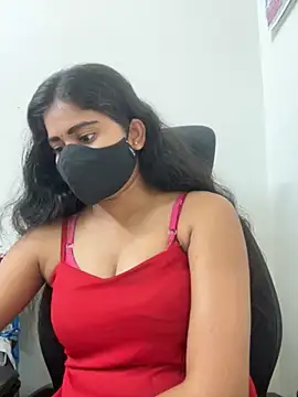 sexy-riyaa43 online show from May 6, 2026, 4:56 pm