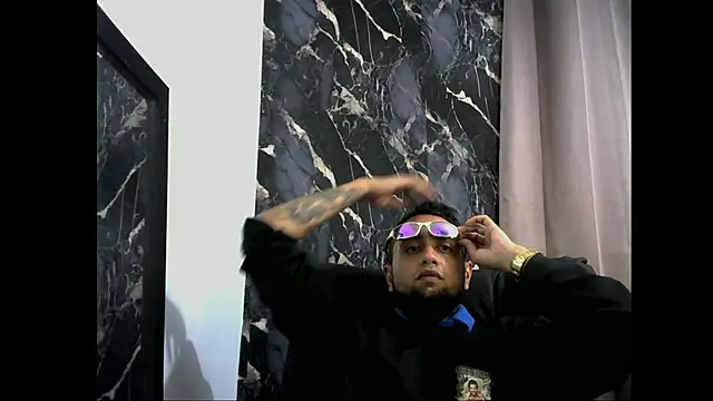 Santi rogue online show from March 20, 2026, 6:51 am