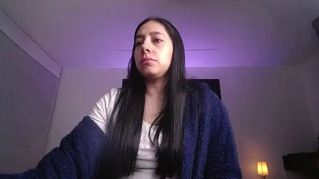 Melannyy V online show from August 3, 2026, 12:54 pm