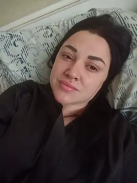 Snapshot of Elsie-Nora chatting on May 15, 2026, 5:03 am Elsie-Nora online show from May 15, 2026, 5:03 am
