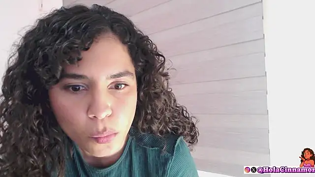 Snapshot of CinnamonRosa chatting on March 19, 2026, 11:09 pm CinnamonRosa online show from March 19, 2026, 11:09 pm