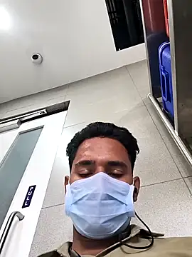 Stranger boy123 online show from March 19, 2026, 8:40 am