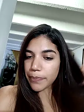 isabellahofmann online show from May 6, 2026, 1:14 am