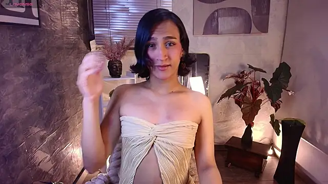 Zoee Kiss  online show from April 24, 2026, 3:20 am