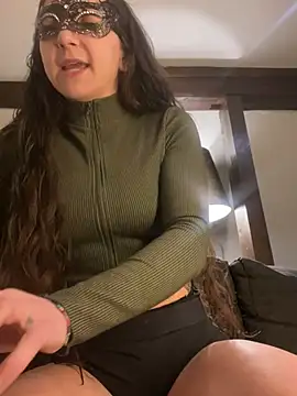 Snapshot of SwissHotLeo chatting on March 22, 2026, 9:18 pm SwissHotLeo online show from March 22, 2026, 9:18 pm