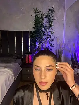 valery evan online show from March 19, 2026, 7:51 pm