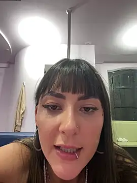 Snapshot of vibe_prive chatting on April 8, 2026, 10:21 pm vibe prive online show from April 8, 2026, 10:21 pm