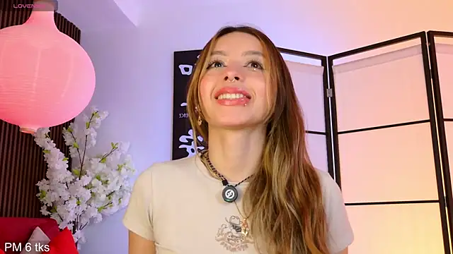 Snapshot of Elysia_carter chatting on April 17, 2026, 9:29 pm Elysia carter online show from April 17, 2026, 9:29 pm
