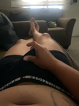 HOTB0Y18 online show from June 30, 2026, 2:18 pm