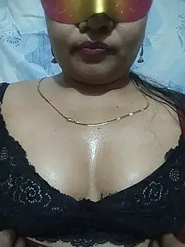 PriyankaSuthhar online show from May 26, 2026, 7:21 pm