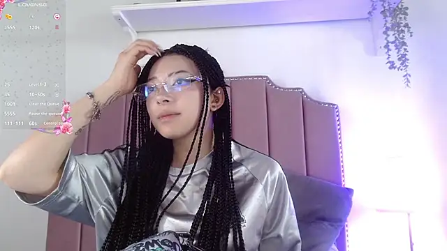 Snapshot of shiny_foxeyes chatting on April 10, 2026, 8:02 pm shiny foxeyes online show from April 10, 2026, 8:02 pm