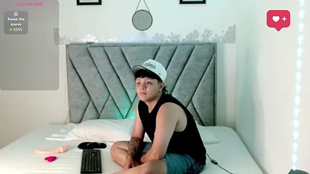 ValyX   online show from March 25, 2026, 6:36 pm