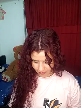 Snapshot of Eimye28Cute chatting on March 26, 2026, 3:56 am Eimye28Cute online show from March 26, 2026, 3:56 am