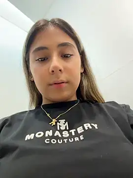 Snapshot of MelodyRey__ chatting on May 13, 2026, 10:17 pm MelodyRey online show from May 13, 2026, 10:17 pm