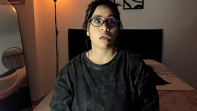 mai evans online show from August 4, 2026, 2:26 am