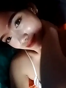 Snapshot of lovelybabyxx chatting on March 23, 2026, 7:23 am lovelybabyxx online show from March 23, 2026, 7:23 am