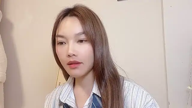 leilei998 online show from April 7, 2026, 3:01 pm