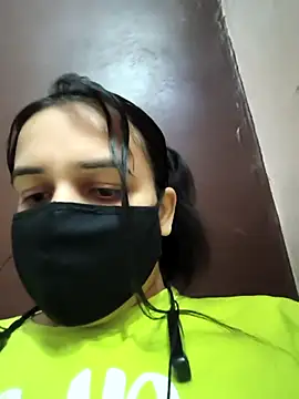 REENA-STRIP online show from May 8, 2026, 6:19 am