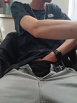 Skinboy06 online show from June 12, 2026, 9:19 am