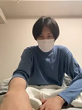 Snapshot of youta200 chatting on June 15, 2026, 1:57 pm youta200 online show from June 15, 2026, 1:57 pm